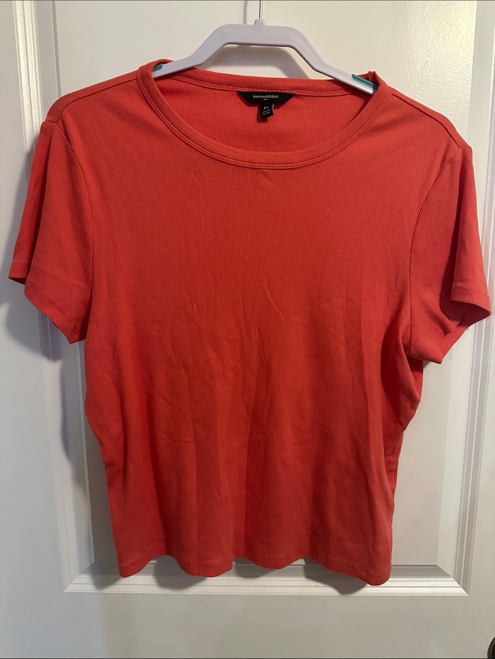 Banana Republic Coral-Red Short Sleeve Crewneck Tee